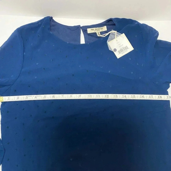 Free Generation Navy Blue Star Bell Sleeve Blouse NWT - Picture 6 of 8